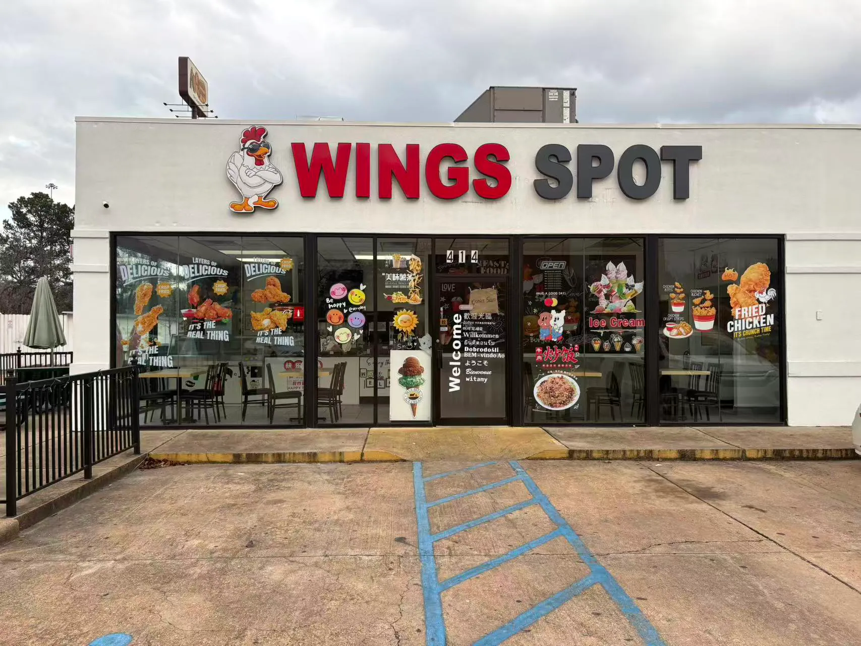 Wings Spot storefront, Fast Food Restaurant in Pearl