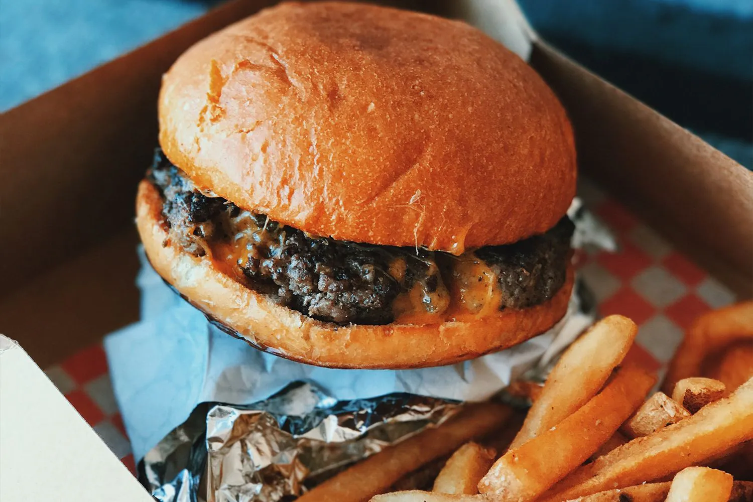 Hamburger at Wings Spot, Fast Food Restaurant in Pearl